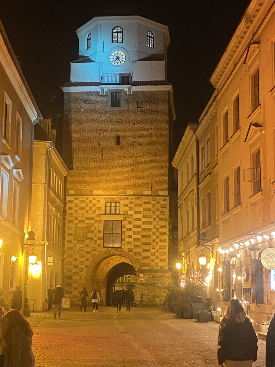 Prof Simon Gibbons tweet media