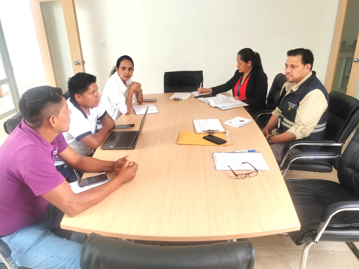 AgrocalidadZ3's tweet photo. #Pastaza | 🤝🍌 Reunión con el Ministerio de Producción y la Mesa Técnica de Trabajo N.º 6 – Medios de Vida y Productividad sobre Foc R4T en cultivos de musáceas Presentamos el Plan de Acción para fortalecer la productividad y mantener el estatus fitosanitario
#JuntosContraFocR4T https://t.co/t6gvMzzj5y