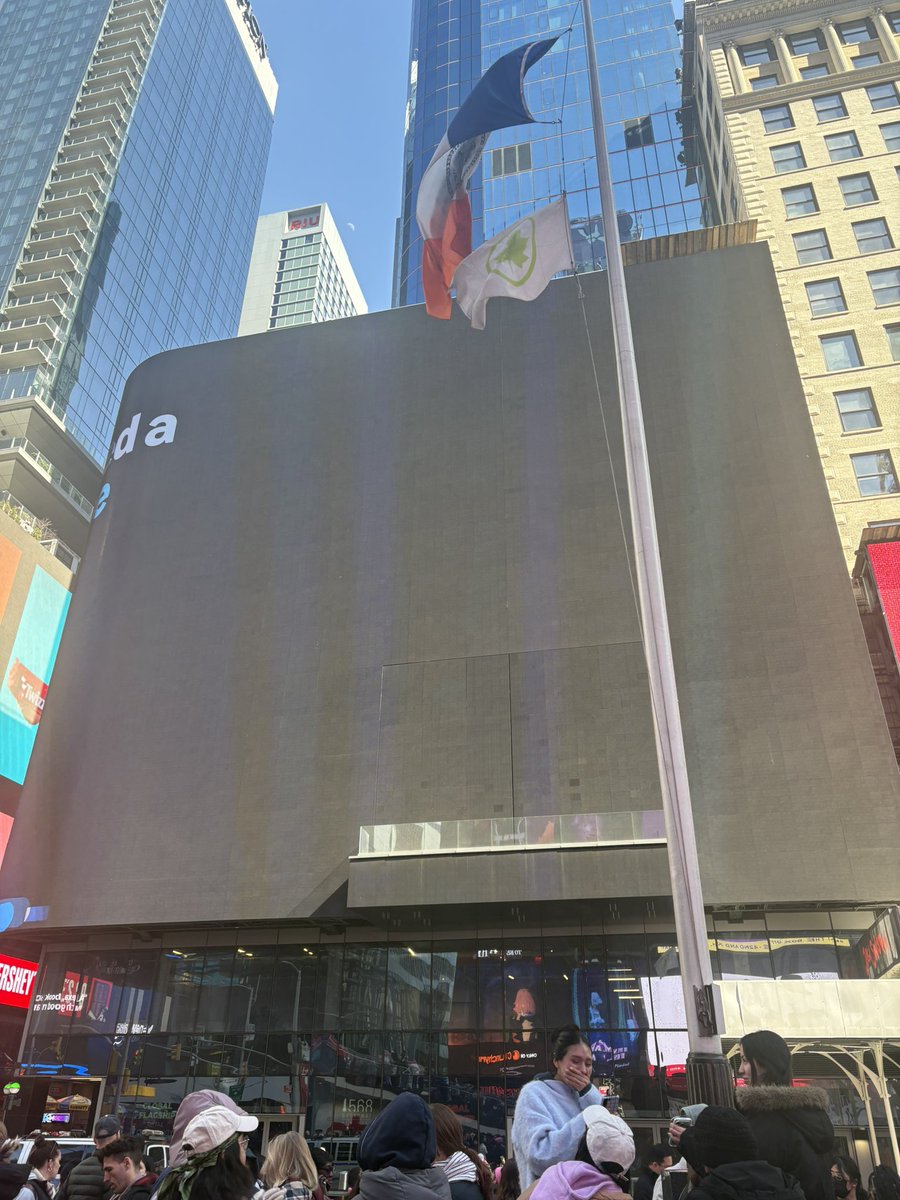 kells SEEING BTS tweet media