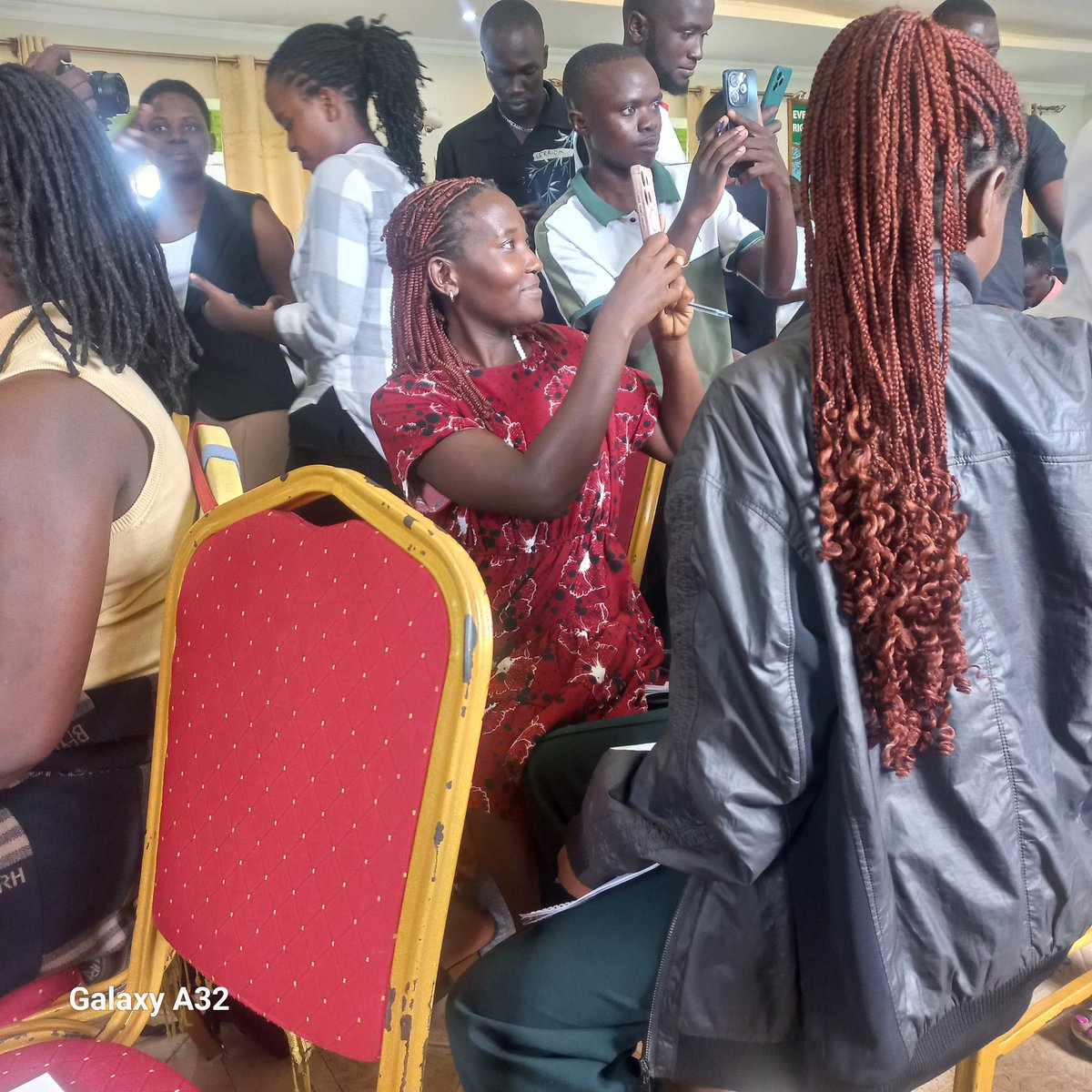 KunihiraLe52947's tweet photo. #ICTMultimediaTraining
Day 2 done with alot of experience including hands on.Looking forward to Day 3. https://t.co/69LRf3i7OX