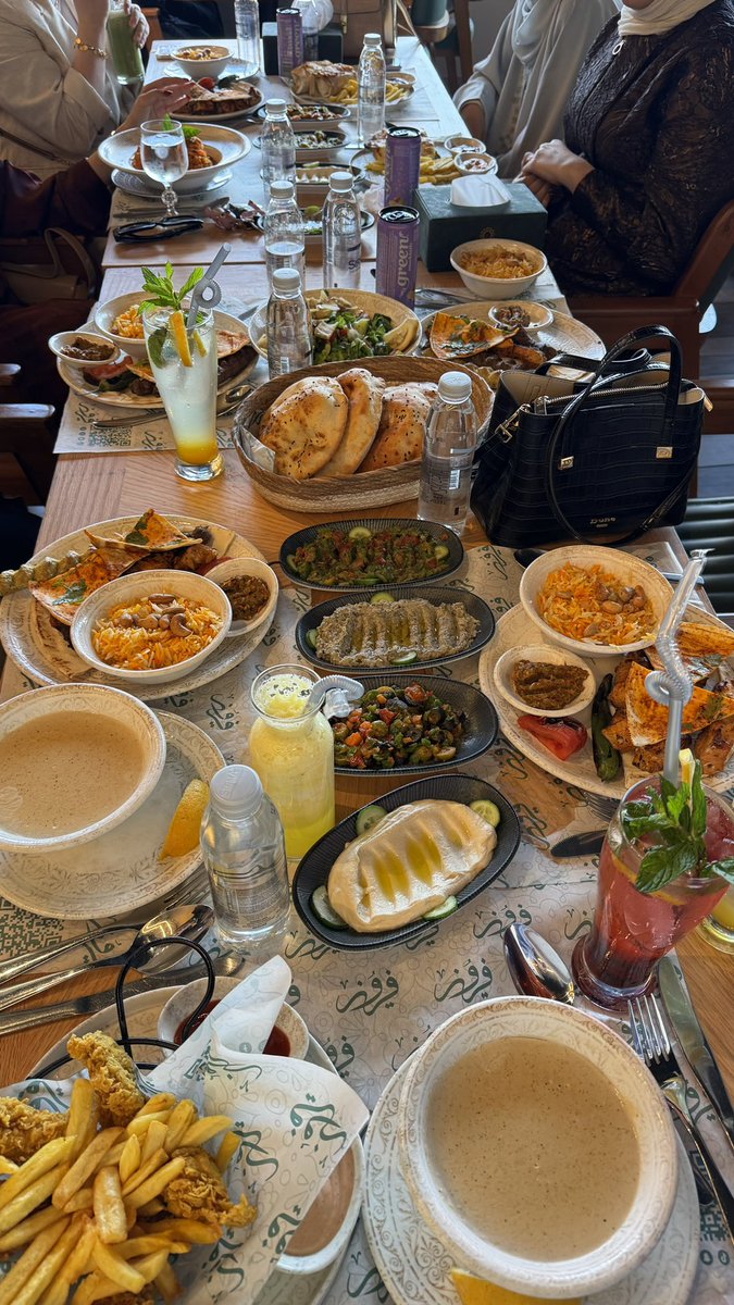 Rayona 💙 tweet media