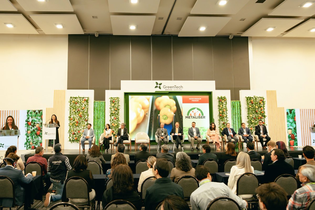 GreenTechAm's tweet photo. ✨Así vivimos la inauguración de GreenTech Americas 2026.
 
Felicitamos a Bionomic, ganador del Innovation Award 🏆, cuya solución BioShield es un producto biológico, compatible de efecto inmediato.

Así mismo, una mención especial al segundo lugar: Sera Intelligence 🥈 https://t.co/j5kmuZ8hkT