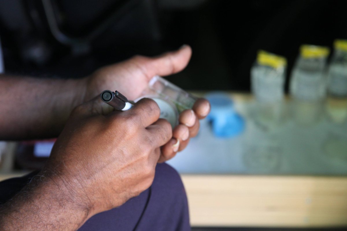 CNCTVGranma's tweet image. Por primera vez en Cuba la encuesta MICS realizará una prueba de calidad de agua en viviendas seleccionadas aleatoriamente. Los medidores, miembros del equipo de    la Oficina Nacional de Estadísticas e Información adecuadamente capacitados, recogerán muestras de agua.