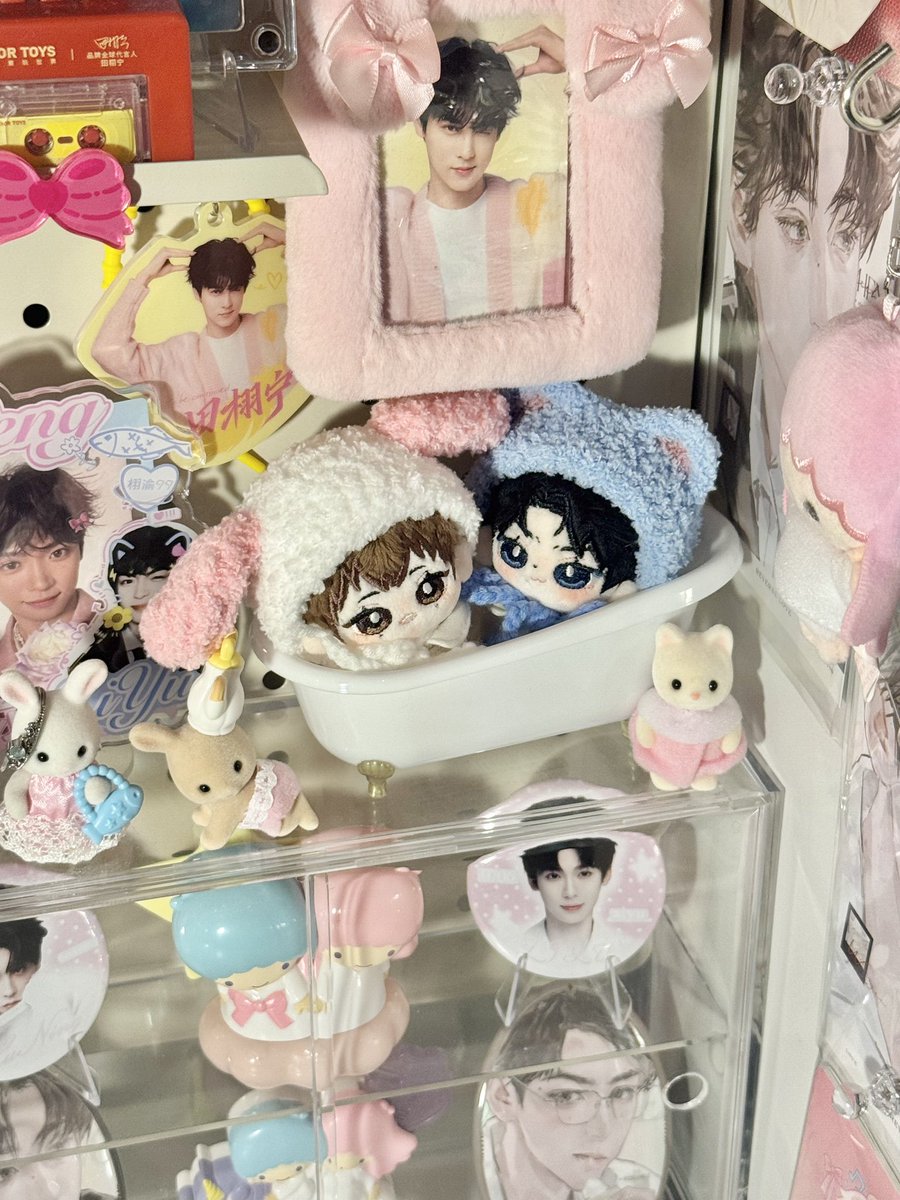 commish crochet headgears for my chiwei wawa from <a href="/chokbiestudio/">Chokbie!</a> 😍💝 and i also commish yaya to make the bubble ring too 💞

I AM INLOVE!!! thank you so much chokbie kesayangan ramai keke 🎀🩷💙