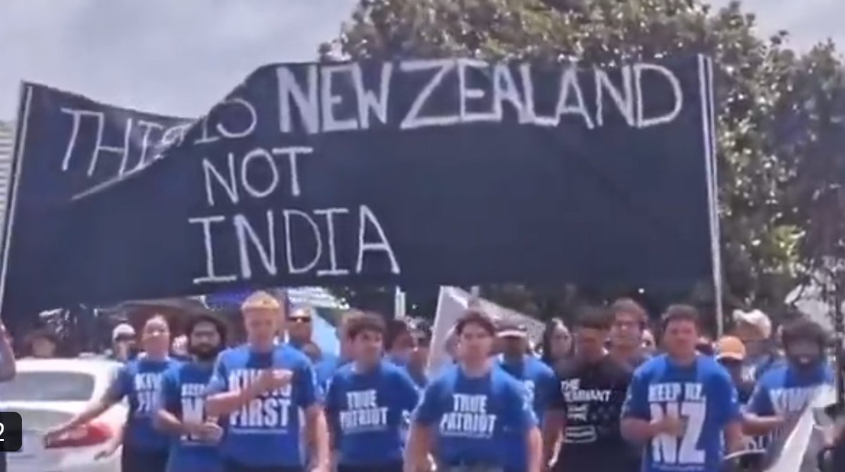 snapypup tweet media