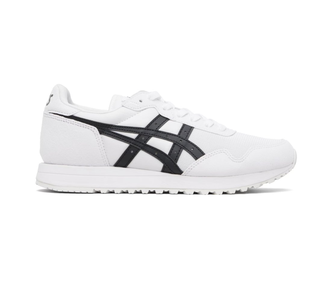 SNKR_TWITR tweet media