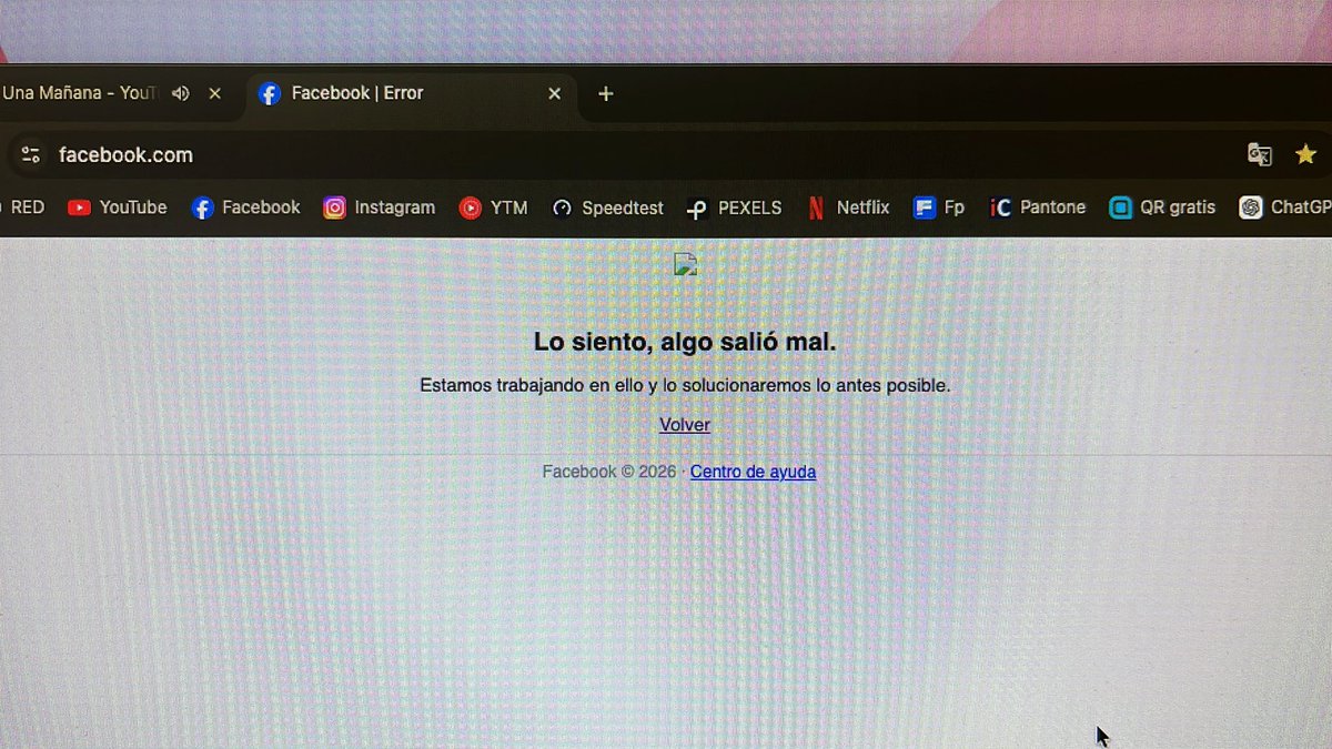GeraCorleonee's tweet photo. Se cayó Facebook 
#FacebookCaido #MetaError https://t.co/QVQ3MZLlAk