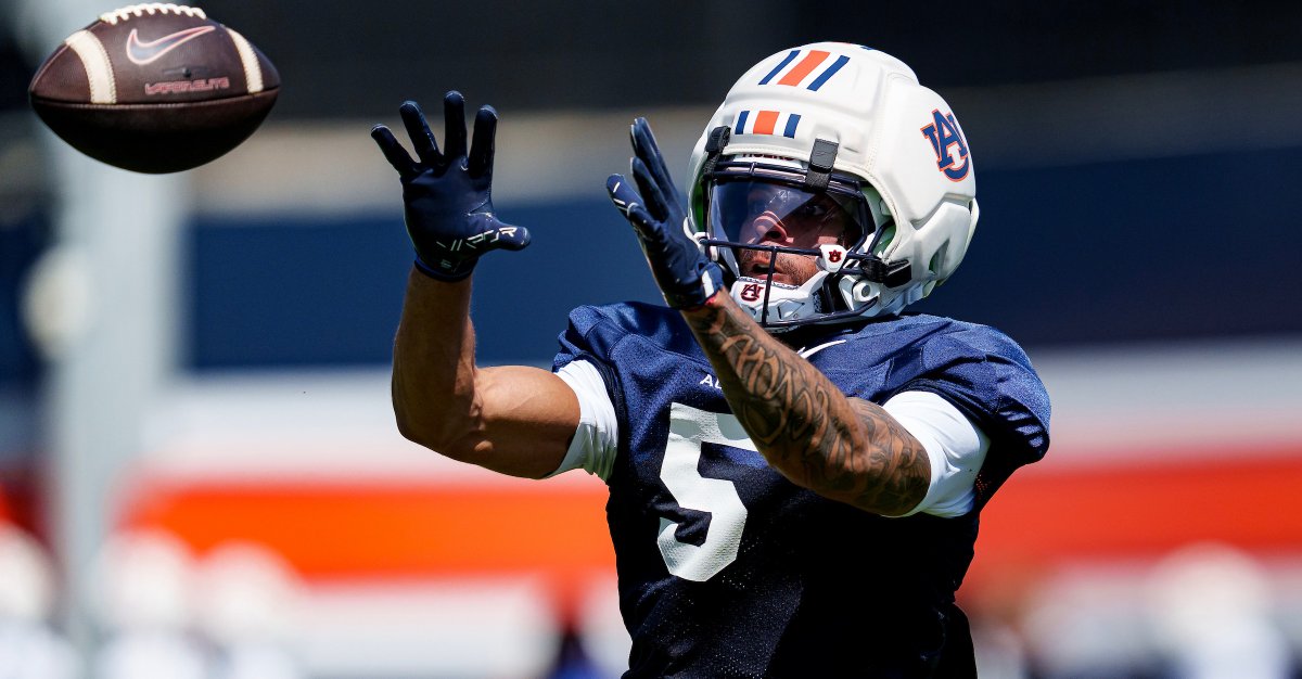 NathanKing247's tweet photo. Alex Golesh highlights Auburn's most consistent players early in spring practice https://t.co/sgHJIFcM0n https://t.co/WJJw74tM2Y