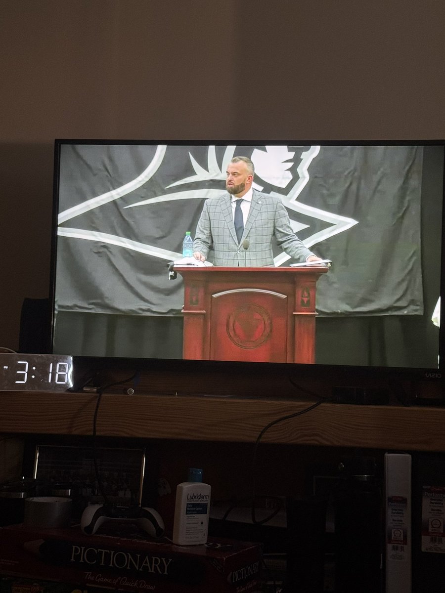 el Shárk tweet media