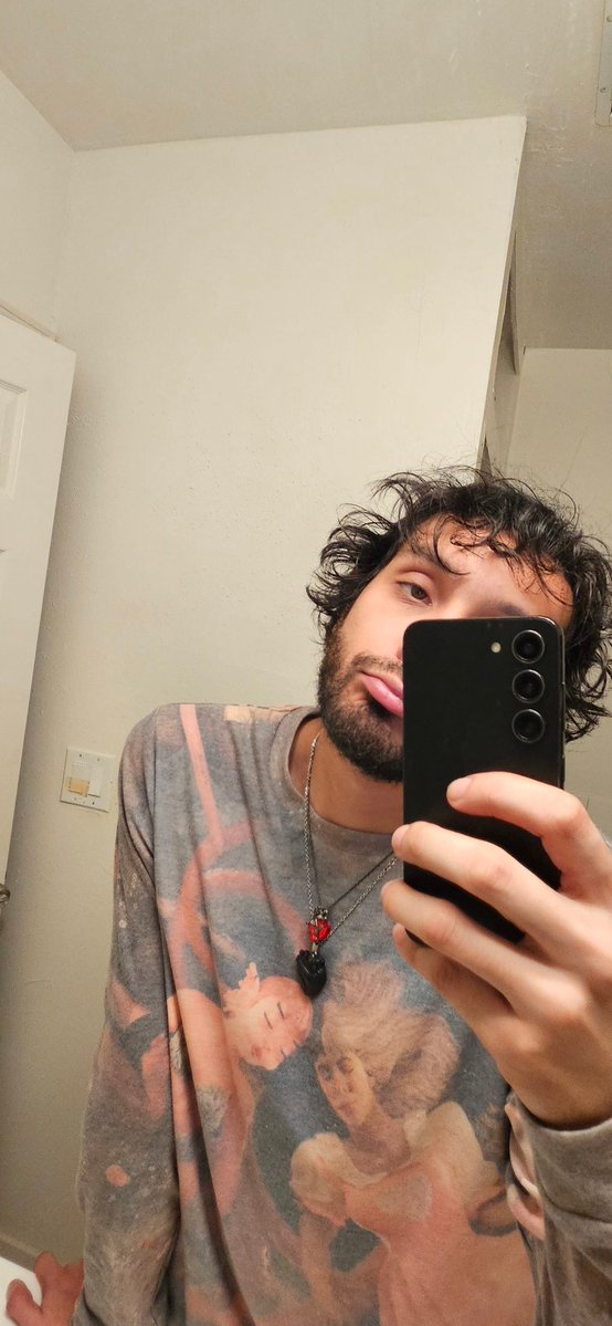 homo falsus fabulas tweet media