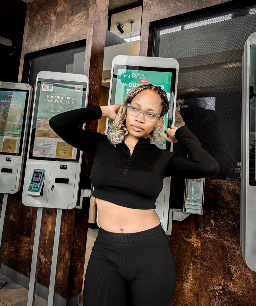 semakaleng paledi tweet media