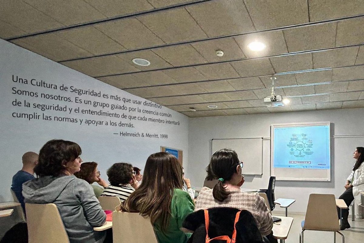 FarmaHULA tweet media