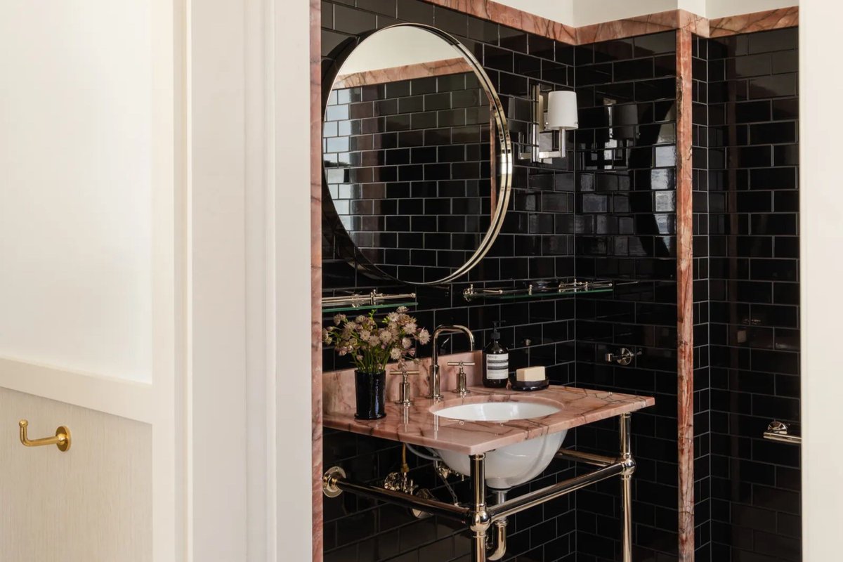 AD México tweet media