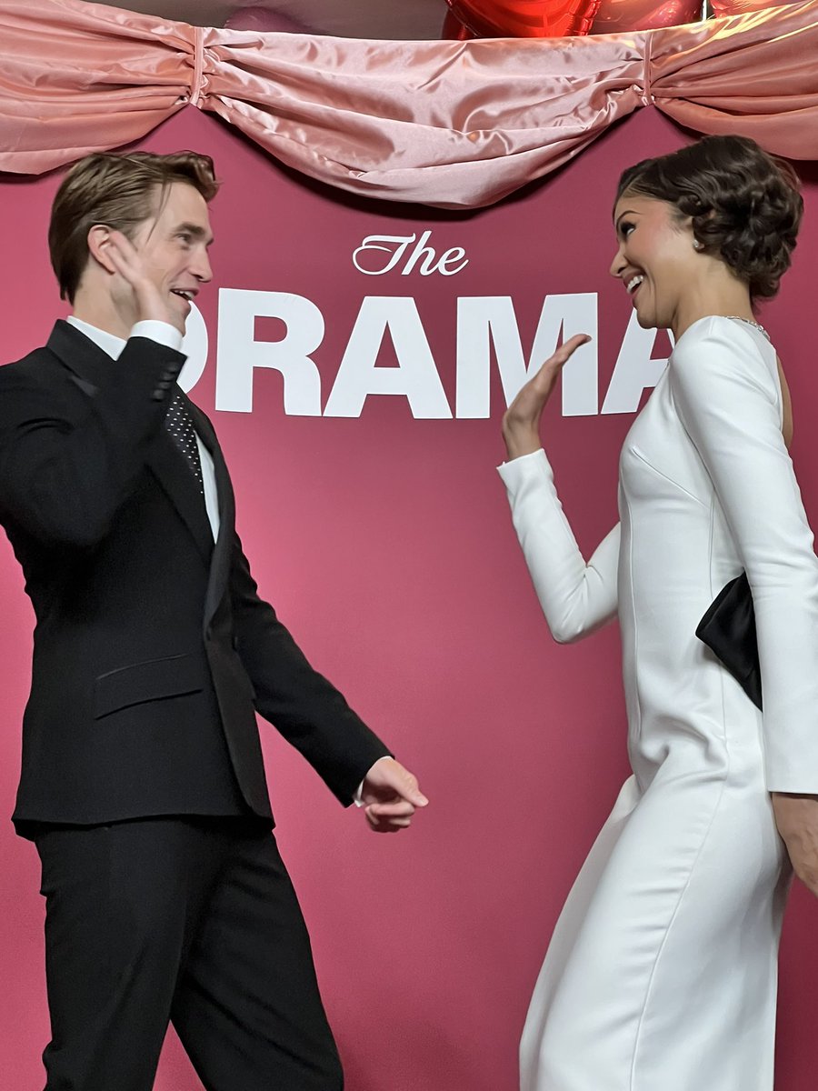 Robert Pattinson Photos | Fansite tweet media