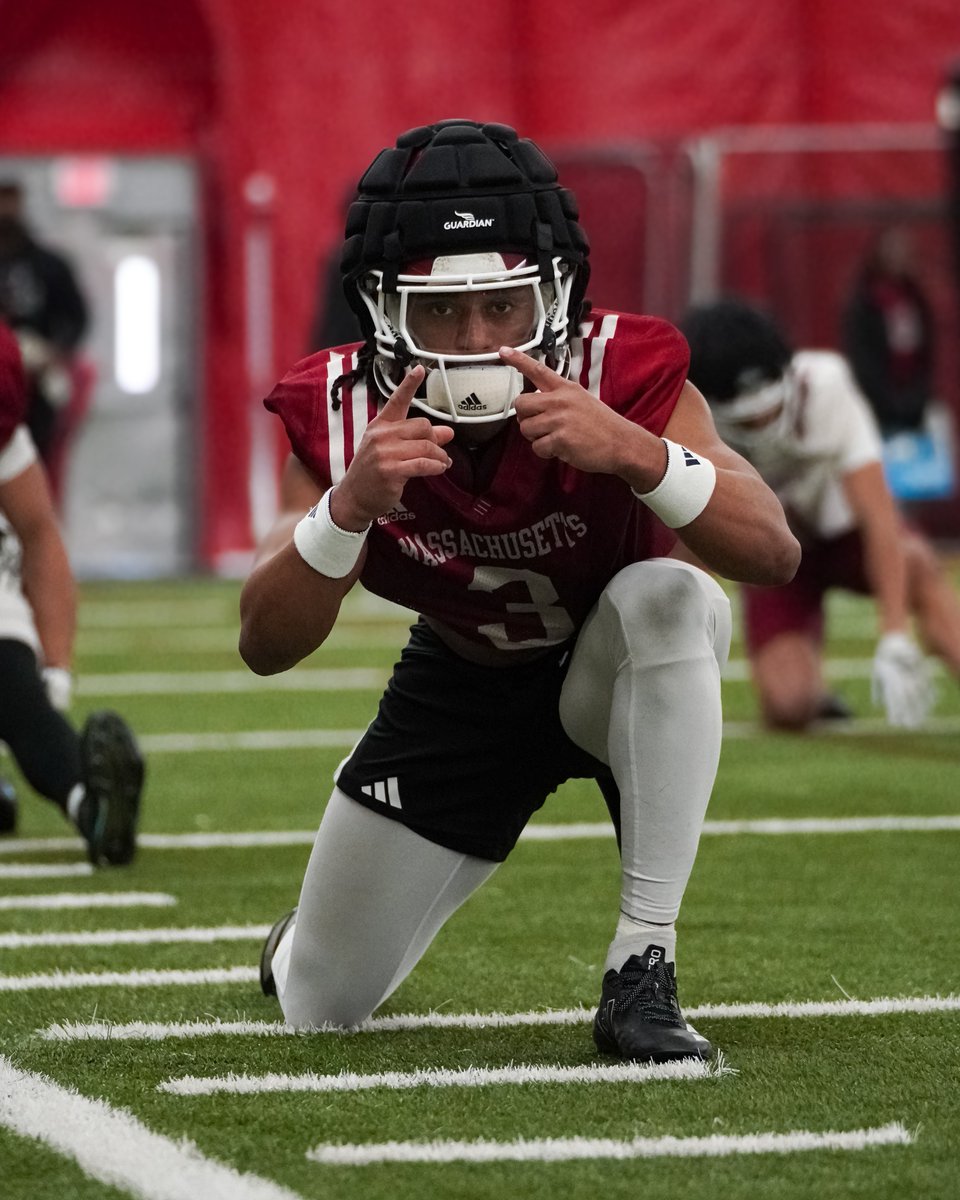 UMass Football tweet media