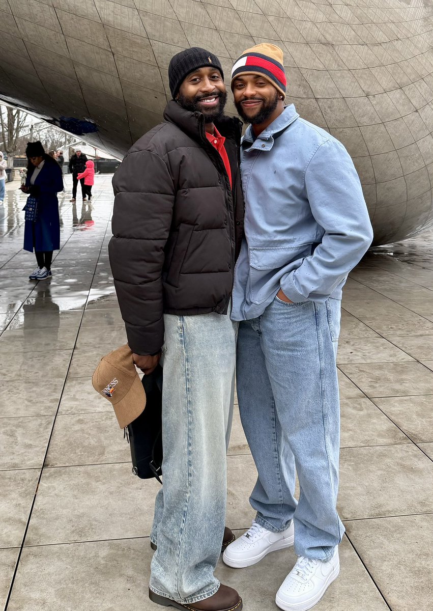 apaga la luz tweet media