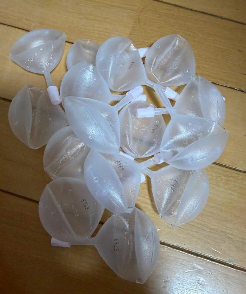 المتنبي. tweet media