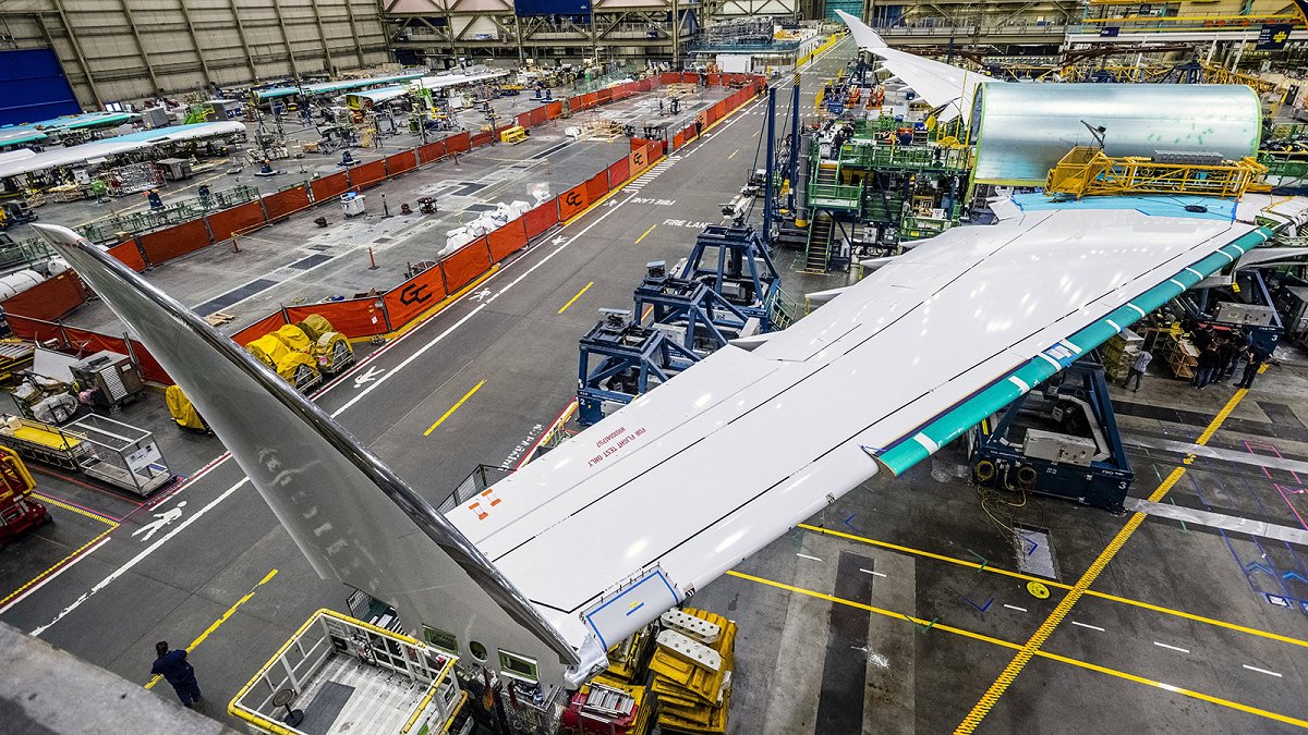 Boeing 777X tweet media