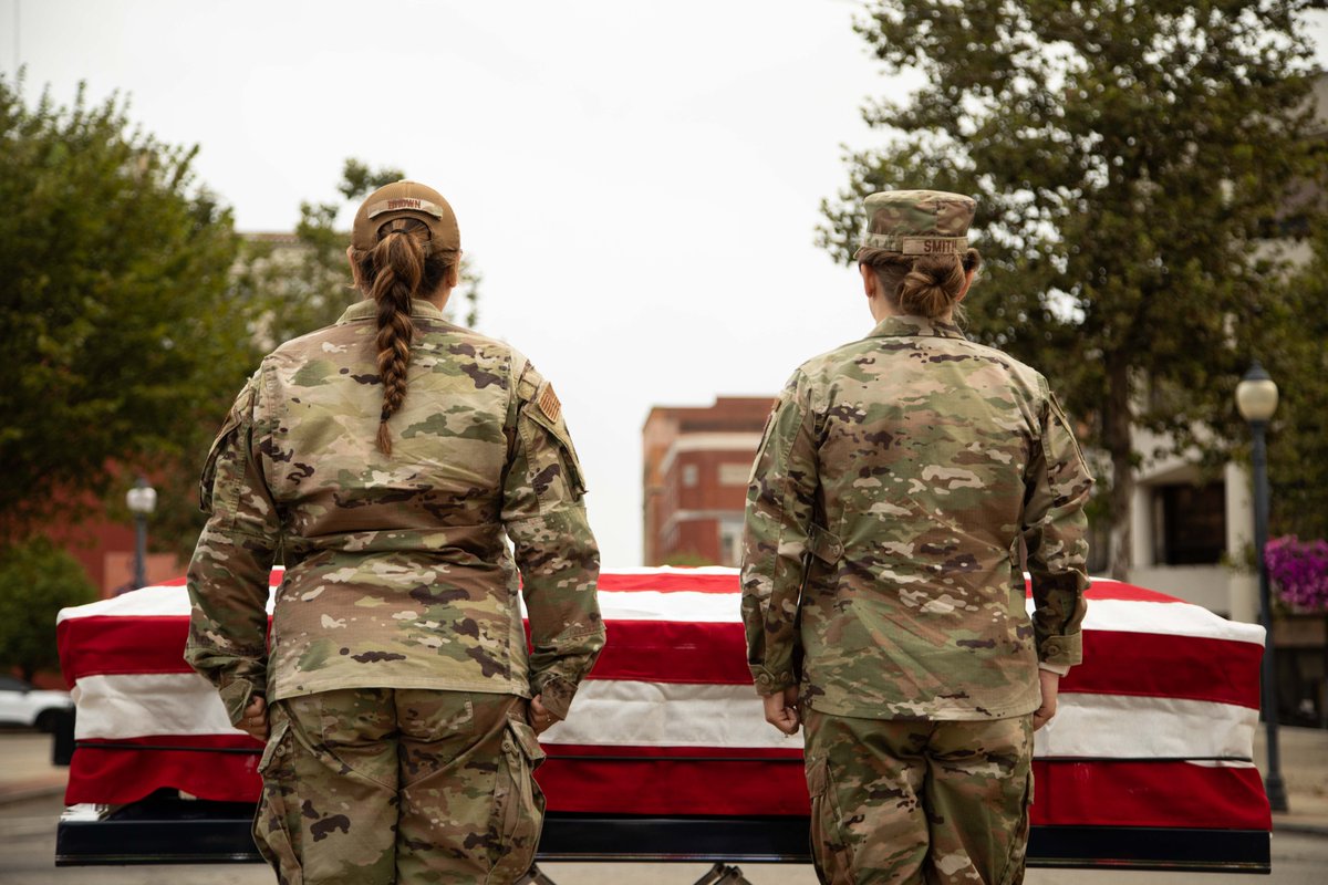 Darius Radzius tweet media