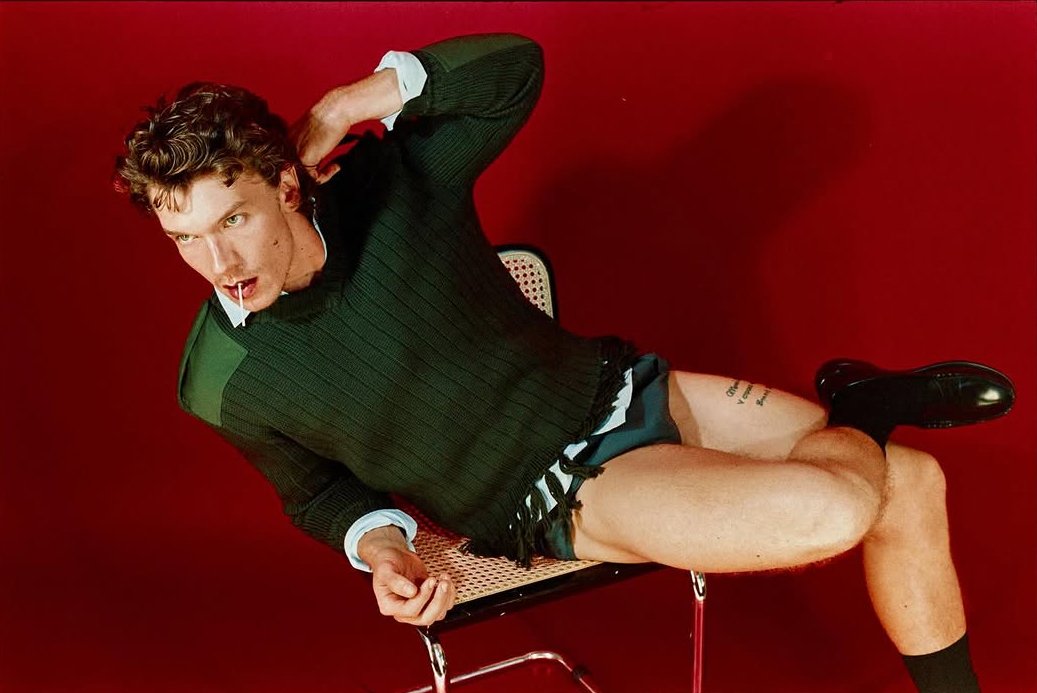 nat. 🪩 tweet media