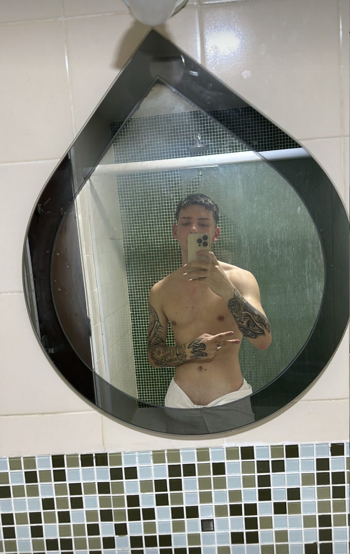 Novinho Tatuado 😈 tweet media