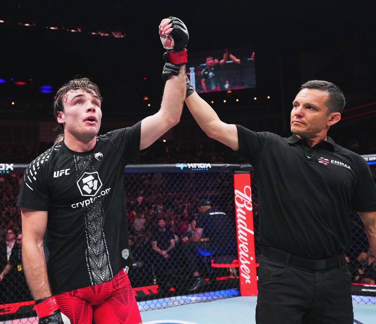 Luke Riley tweet media