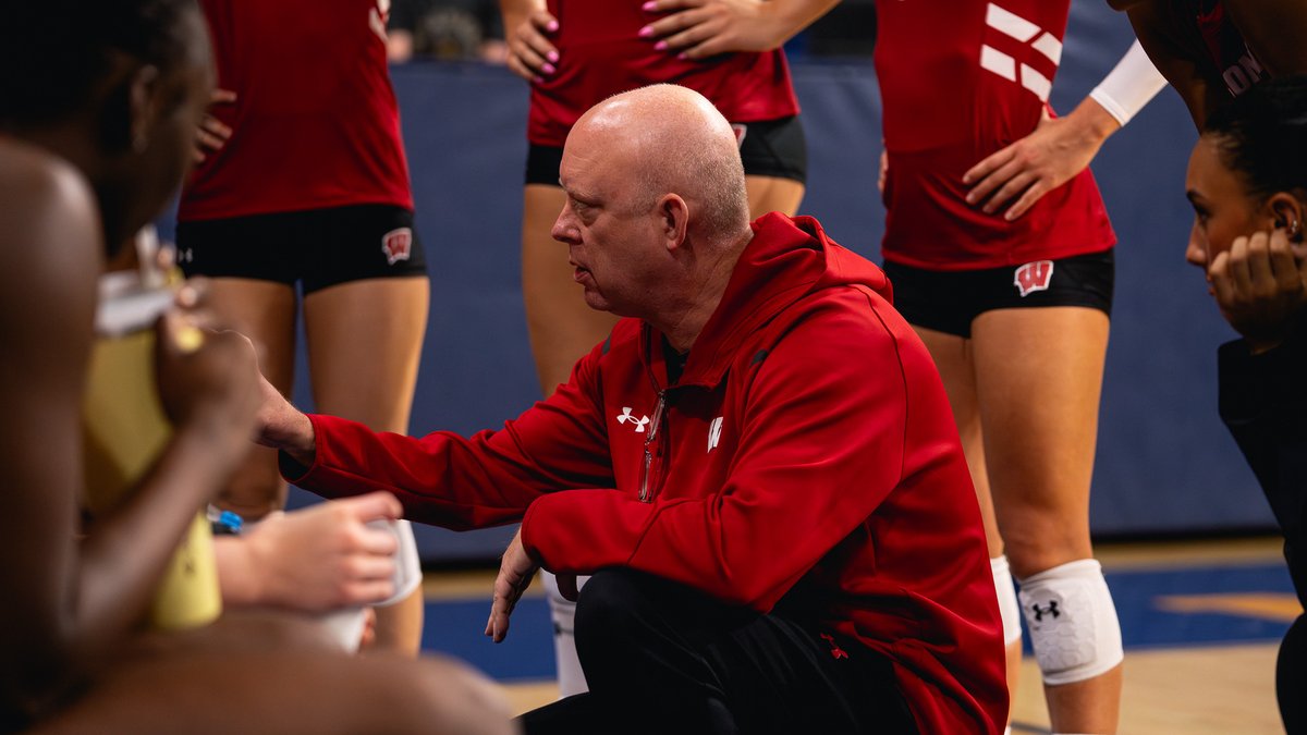 Wisconsin Volleyball tweet media