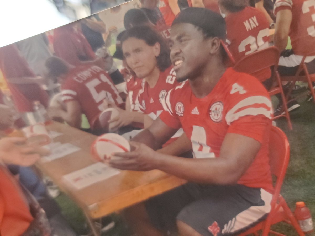 Jami LuvsB1GRed tweet media