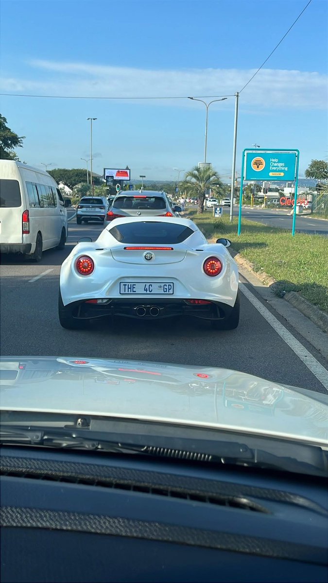 ❎e k ℹ️ tweet media