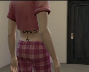 gussy_gang's tweet photo. - Nuestro participante Nova nos muestra sus verdaderos colores con un pijama que revela sus atrevidos tatuajes. No juzgamos https://t.co/BSJm4SmaYS