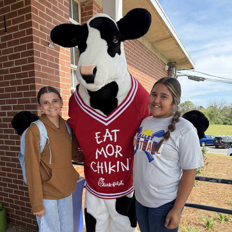 WFBRams's tweet photo. WFB Chick Fil A spirit night is tonight! Don't worry about dinner plans and run by Chick Fil A! Make sure you tell them it is for WF Burns! 🐮 💙🧡 https://t.co/mrfLks8j0e