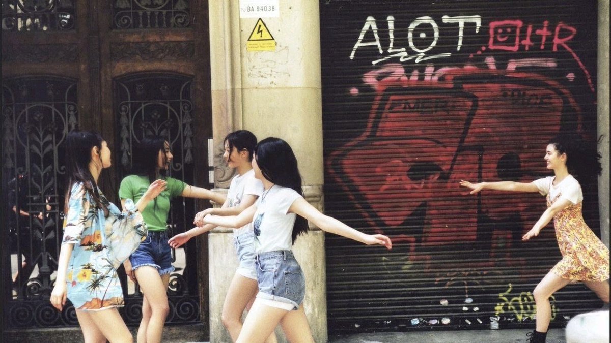 ถ้าแดเนียลชนะคดีโดยให้เหตุผลว่า “ความไว้วางใจกับ ADOR ถูกทำลายไปแล้ว” ศาลก็อาจมองว่าสัญญาพิเศษนั้นไม่สามารถใช้ต่อไปได้อีก

เนื่องจากสมาชิกคนอื่นๆ อยู่ภายใต้สัญญาและสถานการณ์เดียวกัน เหตุผลทางกฎหมายแบบเดียวกันอาจนำมาใช้กับพวกเขาได้ด้วยเช่นกัน

ซึ่งอาจเปิดทางให้สมาชิกคนอื่นๆ