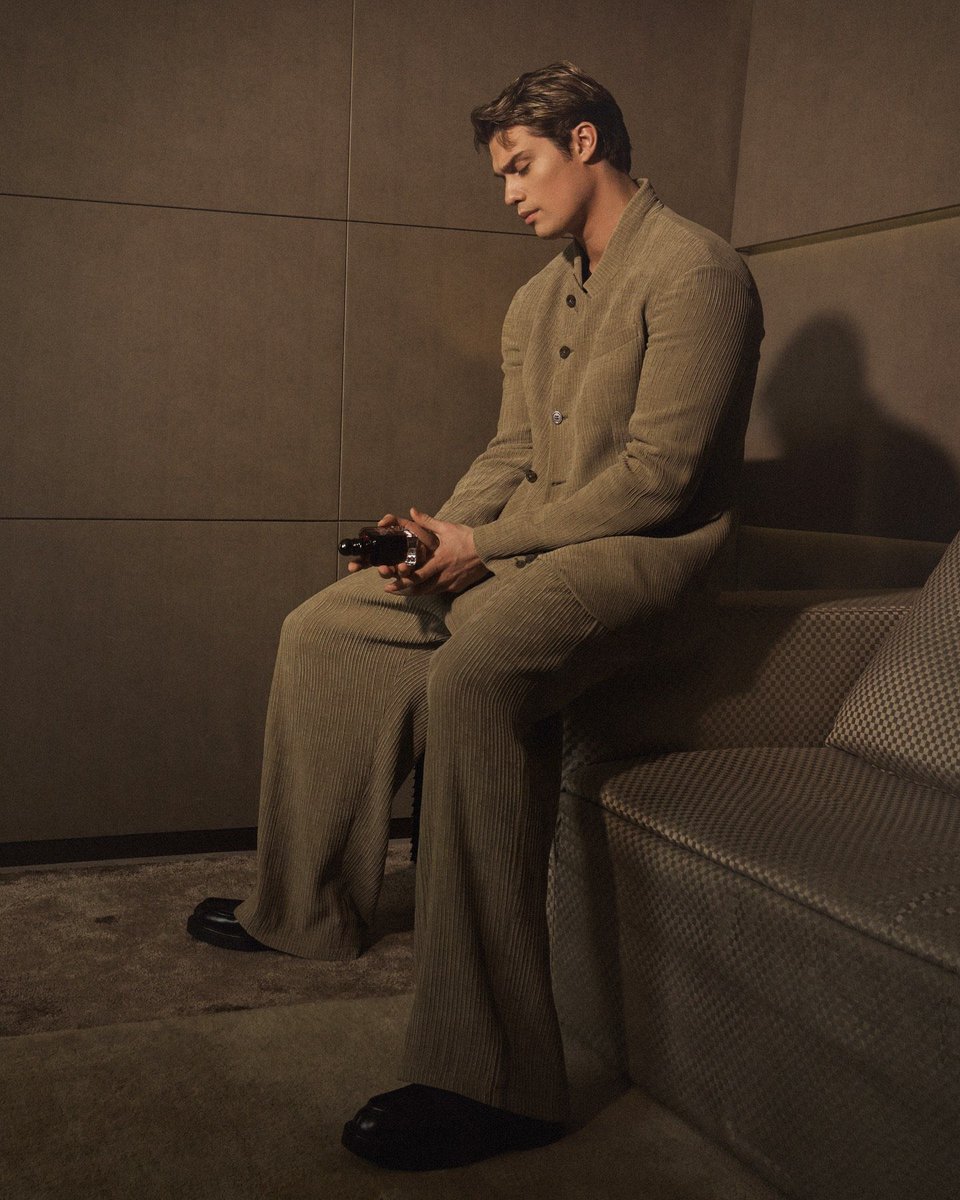 Nicholas Galitzine Updates tweet media