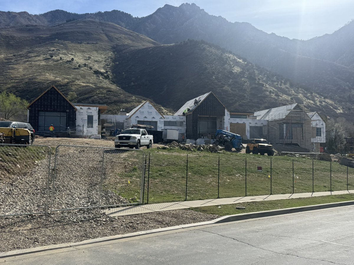 Greg Young tweet media