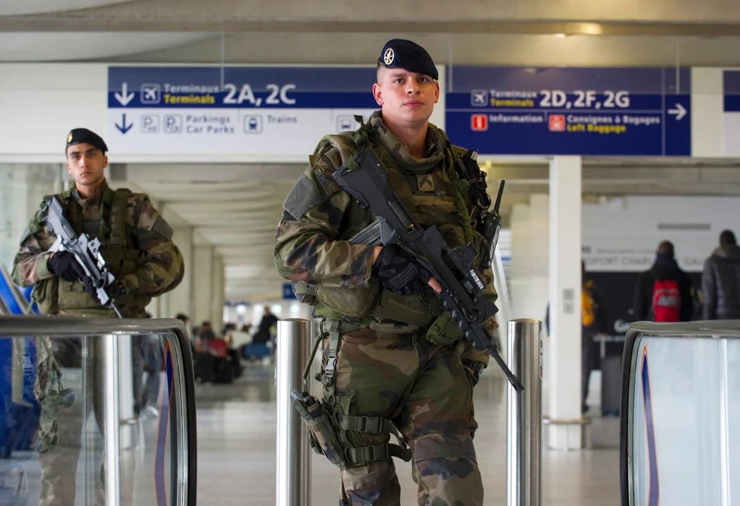 Cynical Publius tweet media