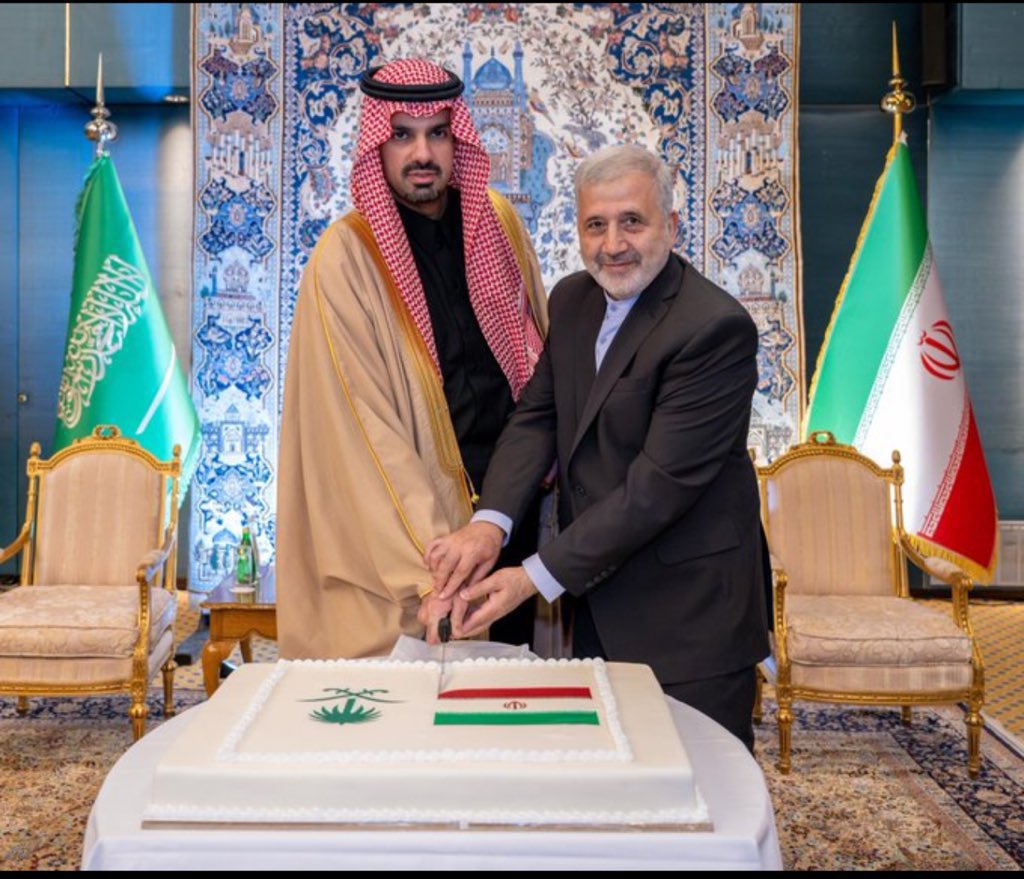 𝐵🇴🇲~ tweet media