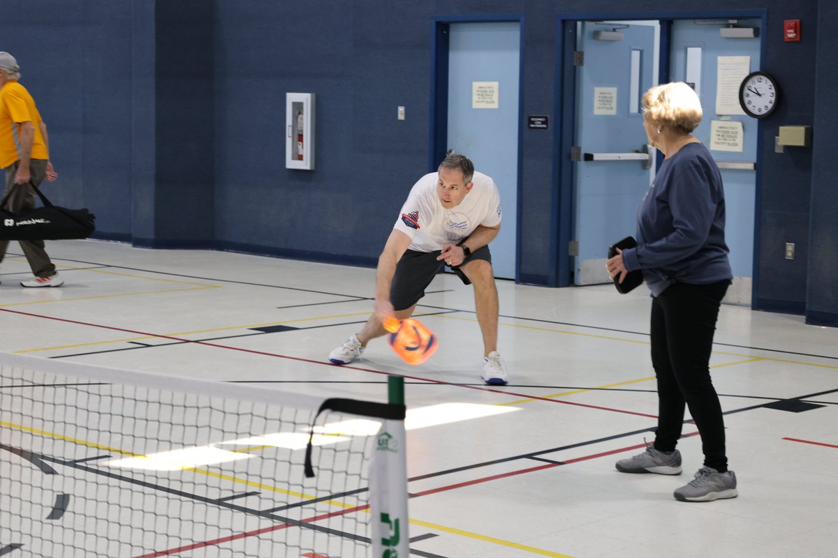 RepJohnnyO's tweet image. No better way to kick off the Jacksonville Senior Center groundbreaking than a game of pickleball—I’ll be back for a rematch when the new center is complete! 🏓

Our community is stronger when #MD02 seniors have the resources they need for healthy, active aging.