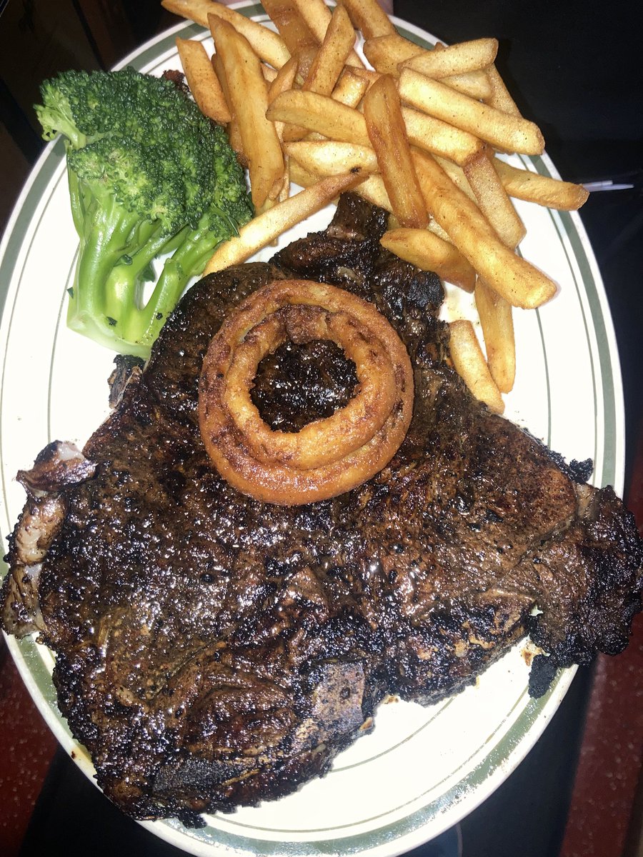 CavanaughsPub's tweet image. Porterhouse Tuesday &amp;amp; Tonight’s Dinner Specials, Kitchen Serving Till 9:30pm
Kona Big Wave Pints ☘️☘️
March Beer Of The Month 
#cavanaughs #Bayport #Beerofthemonth #Kona #Porterhouse #BluePoint
