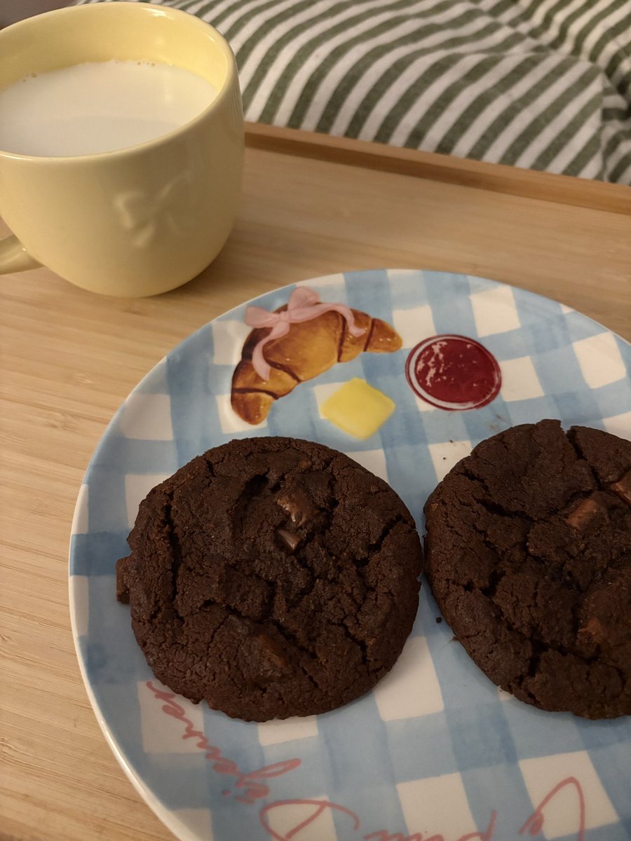 slickslurper420 tweet media