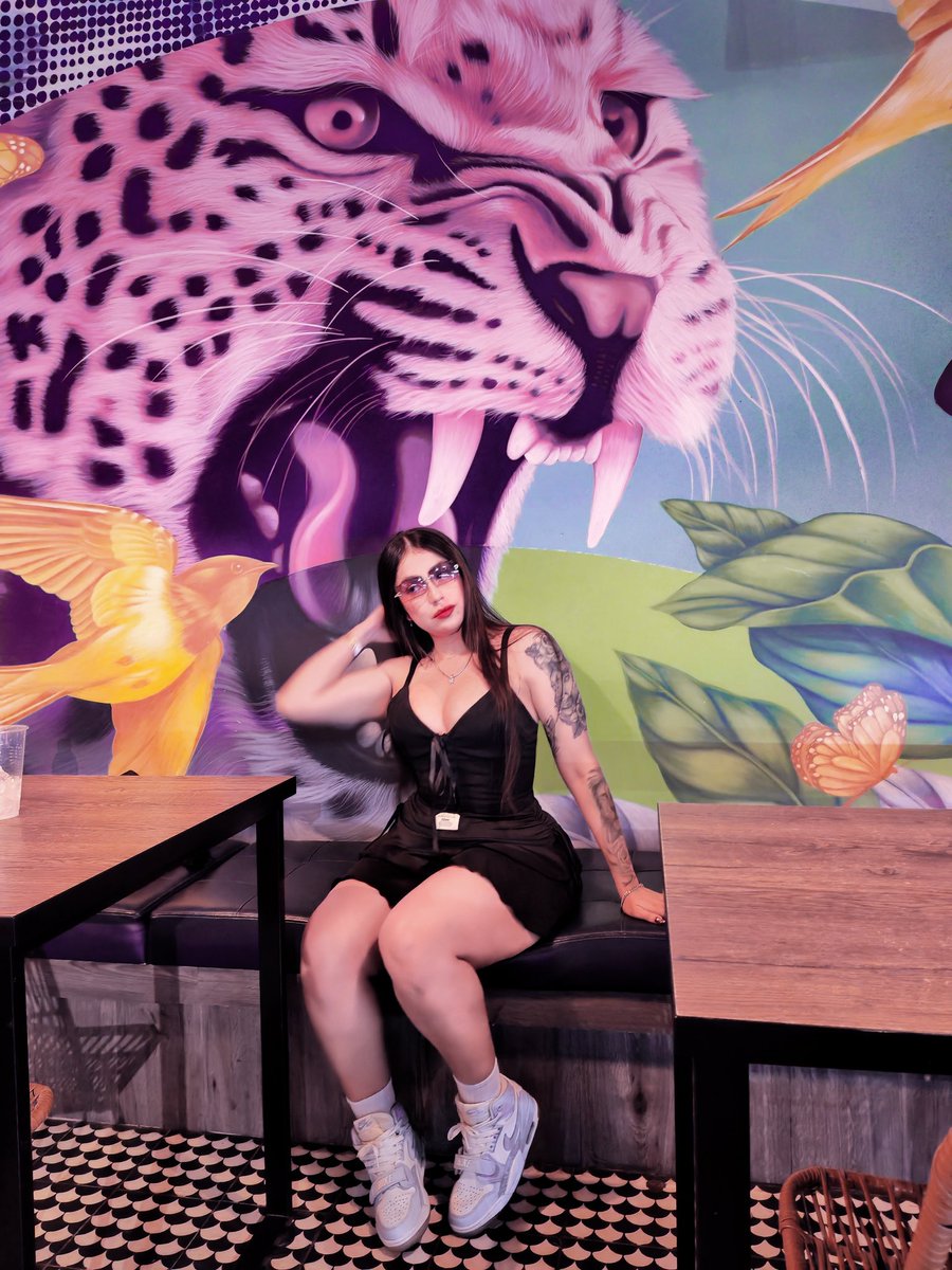 Angie Valbuena tweet media