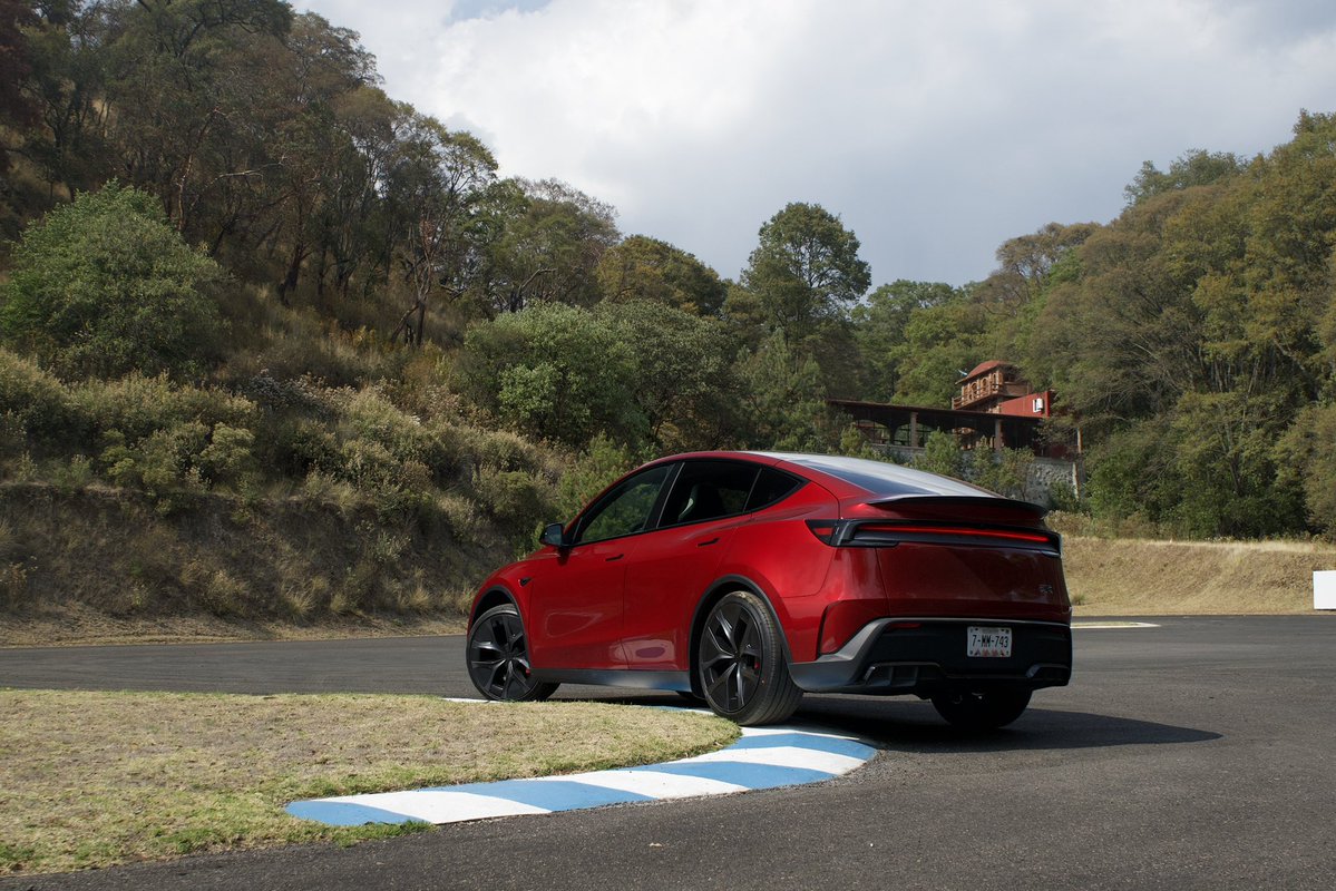 Gabo Salazar tweet media