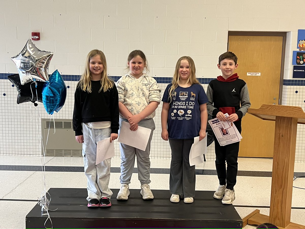 awlsmo's tweet photo. Celebrating our “Kids of Character” for the 3rd quarter. Well done to all of the students! #BeAGeneral #walktheredcarpet https://t.co/gjmKHSMCxQ