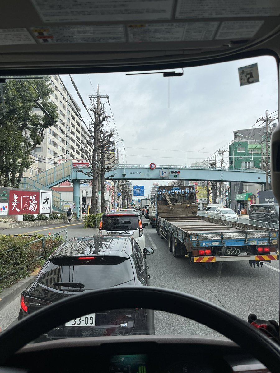 銀狼竜ワンチ next→自動車部オフ tweet media