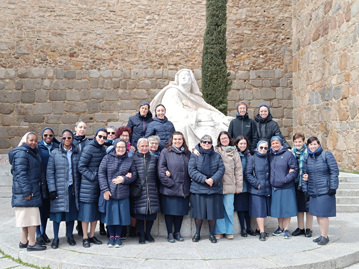 Virgen de Butarque tweet media