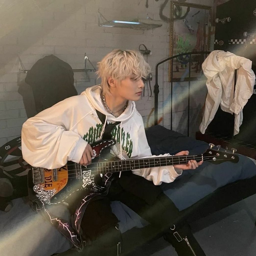 ⚓️Ian⚓️WISHBONE DELUXE 4/24⚓️ tweet media