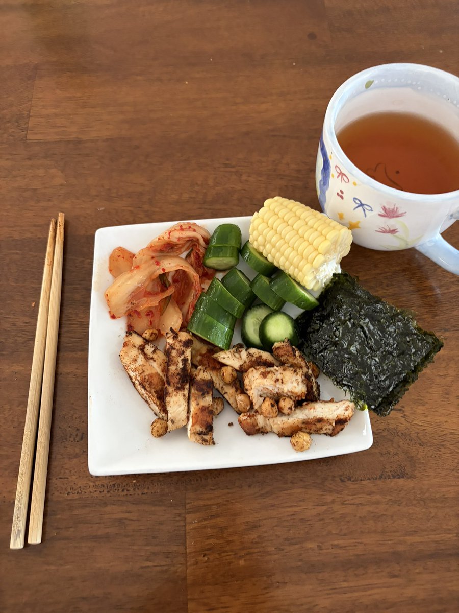 rory !♪🍎 tweet media