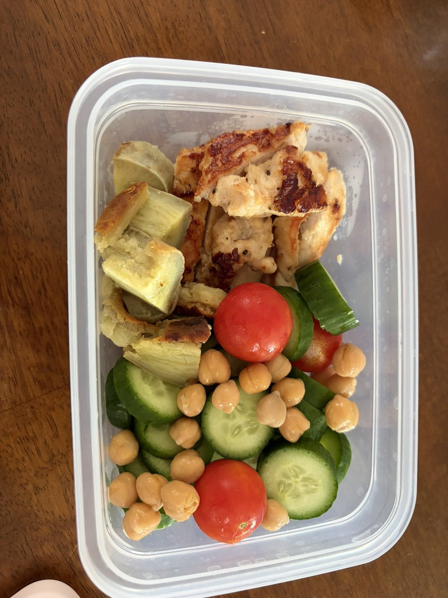 rory !♪🍎 tweet media