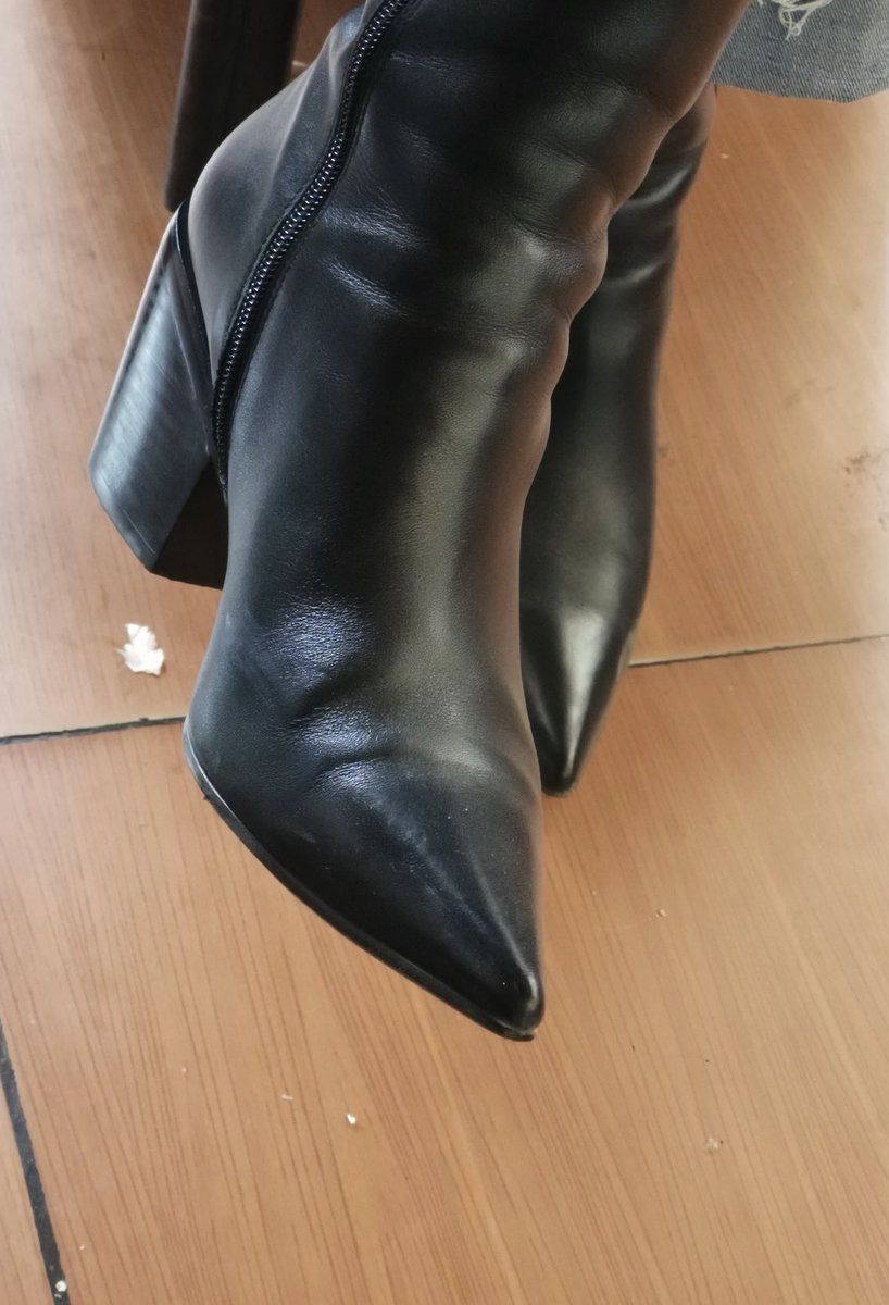 名鞋美脚 tweet media