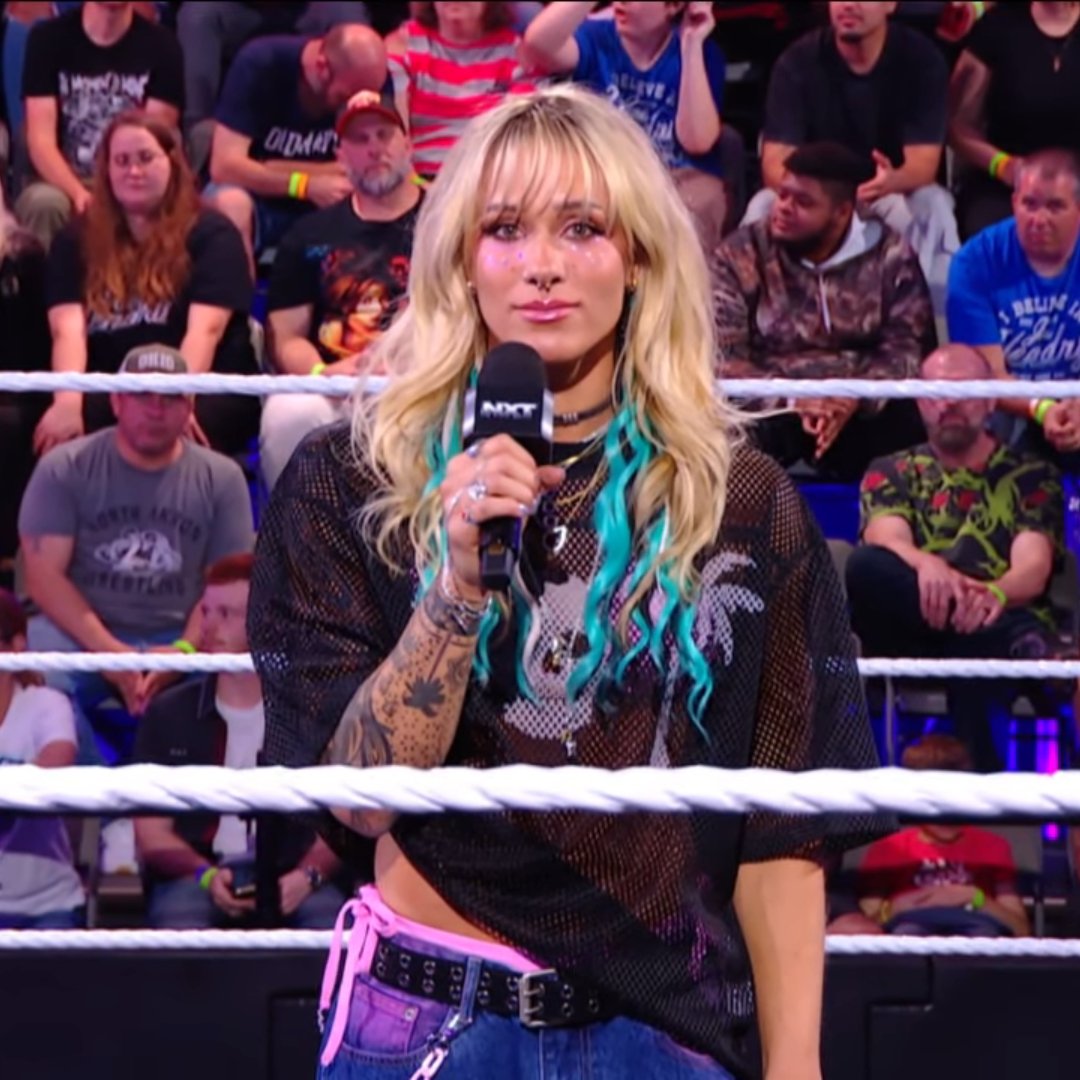 Exposing the IWC tweet media