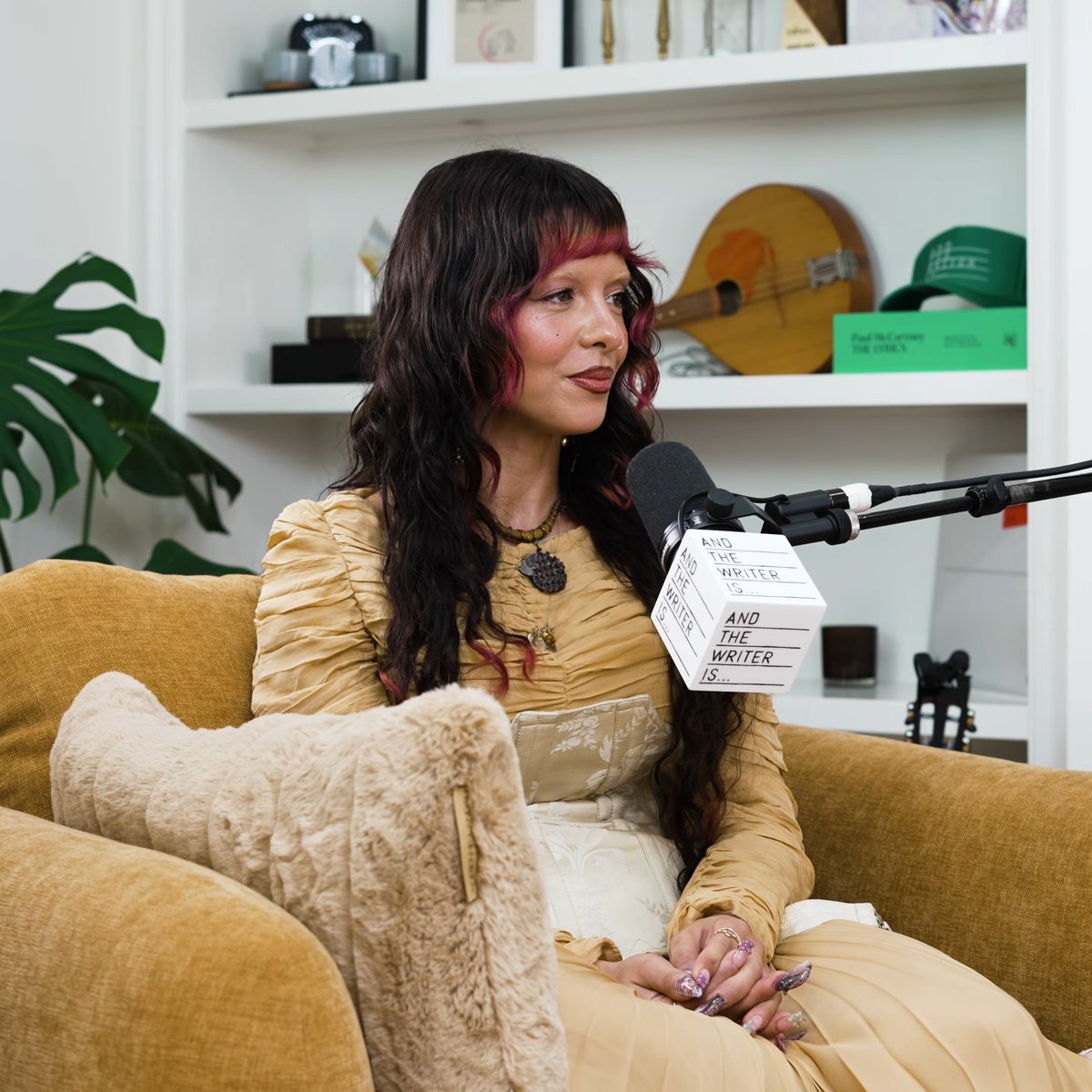 Access Melanie tweet media